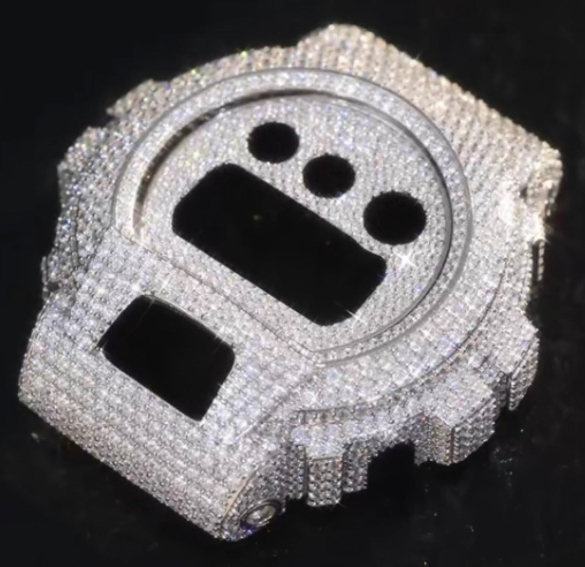 VVS1 D Fully Iced Moissanite Face/Bezel DW6900
